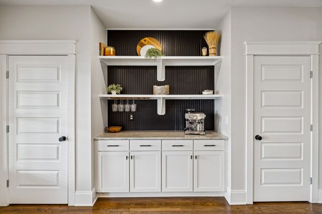 952 9th Ave, S, Nashville, TN 37203