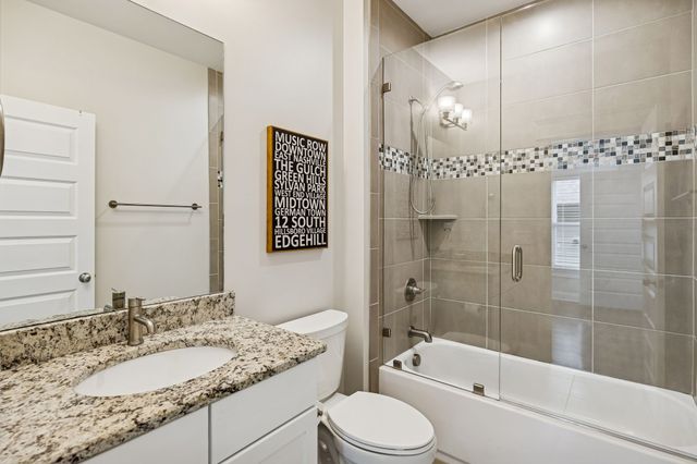 952 9th Ave, S, Nashville, TN 37203