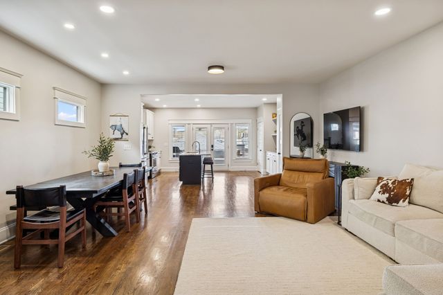 952 9th Ave, S, Nashville, TN 37203