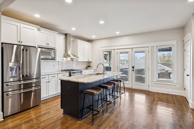 952 9th Ave, S, Nashville, TN 37203