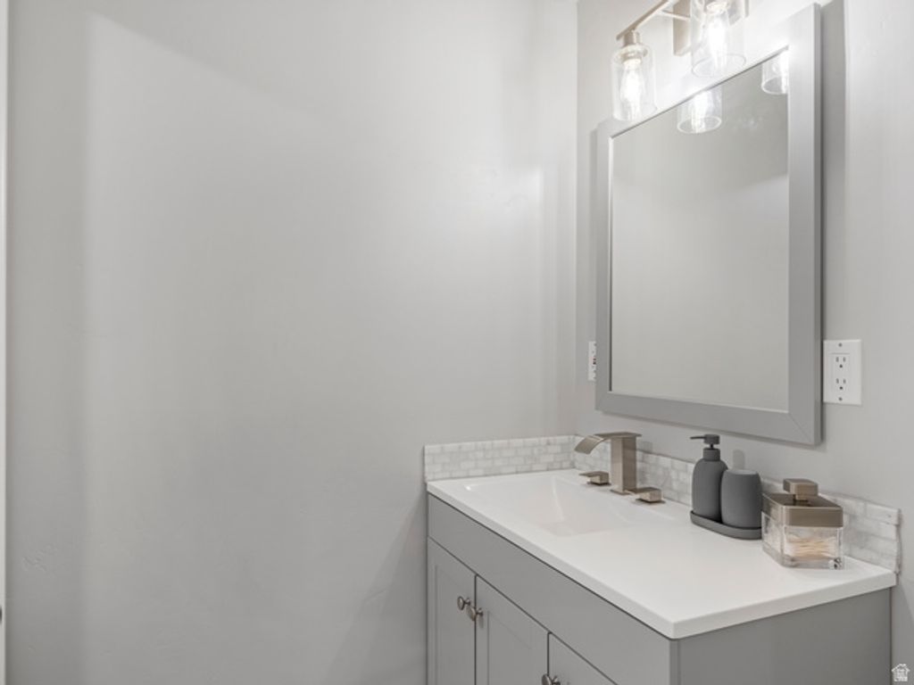 Image 21 of property listing at 4797 N SHADY VIEW LN, Lehi, UT 84043
