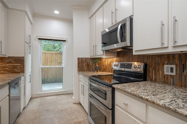 4242 Travis Street 111, Dallas, TX 75205