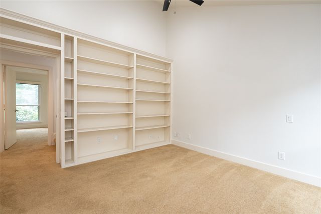 4242 Travis Street 111, Dallas, TX 75205