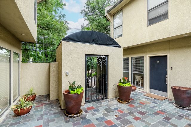 4242 Travis Street 111, Dallas, TX 75205