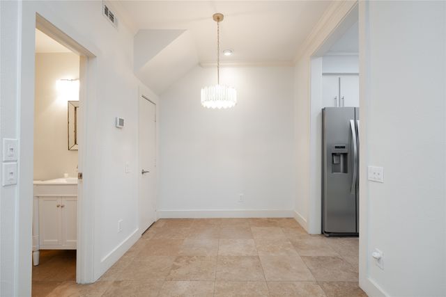 4242 Travis Street 111, Dallas, TX 75205
