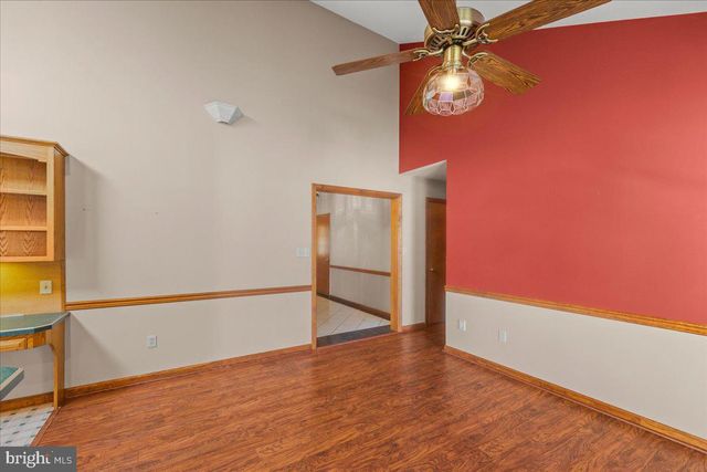 1248 HEREFORD DR, Columbia, PA 17512