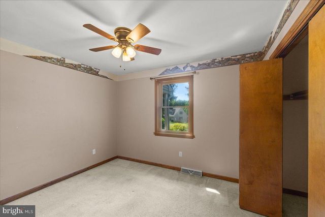 1248 HEREFORD DR, Columbia, PA 17512