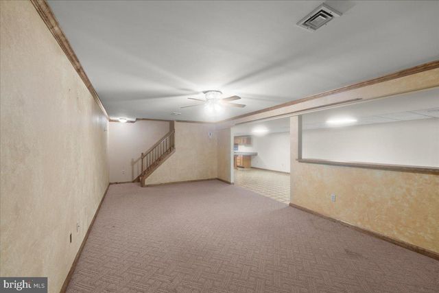 1248 HEREFORD DR, Columbia, PA 17512