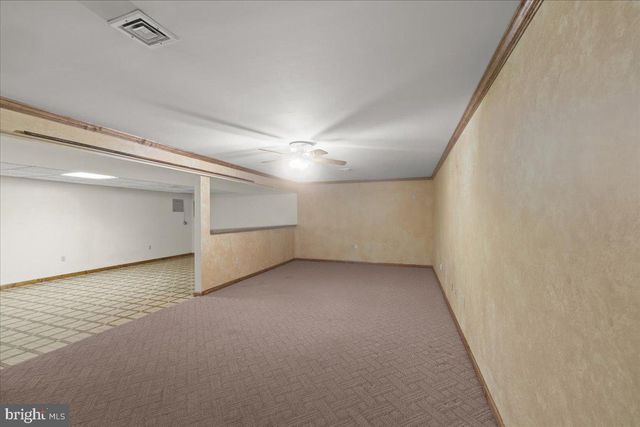 1248 HEREFORD DR, Columbia, PA 17512