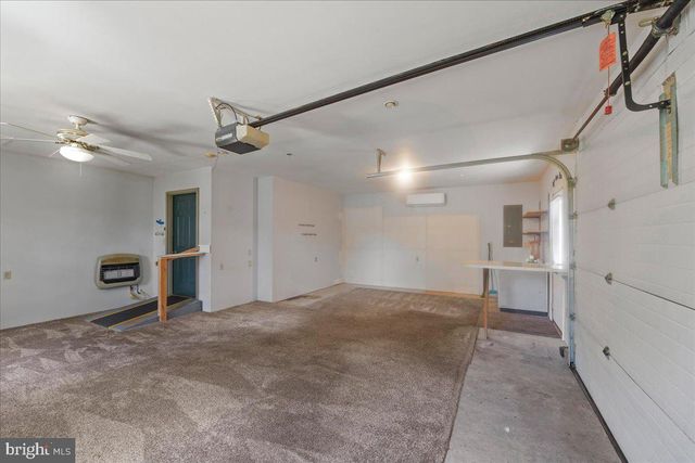 1248 HEREFORD DR, Columbia, PA 17512