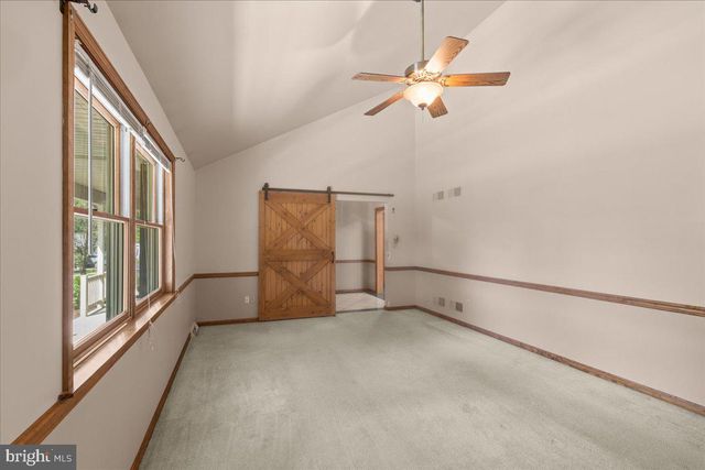 1248 HEREFORD DR, Columbia, PA 17512