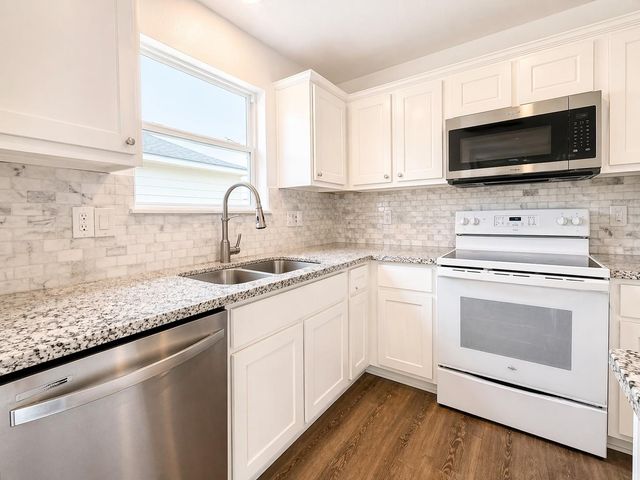 7127 Sunrise Hill Lane, Richmond, TX 77469