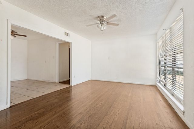 11515 Abston Lane, Dallas, TX 75218