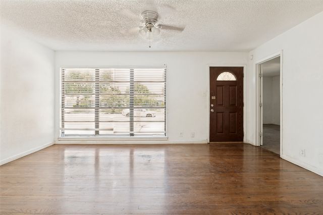 11515 Abston Lane, Dallas, TX 75218