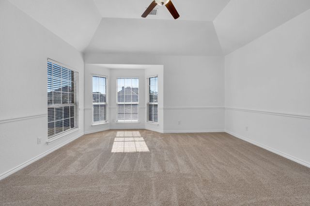 5613 Spirit Lake Drive, Fort Worth, TX 76179