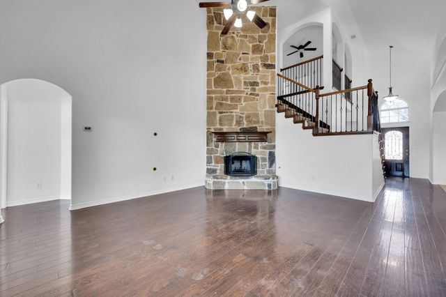 5613 Spirit Lake Drive, Fort Worth, TX 76179