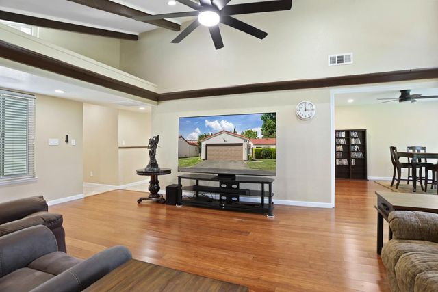 1844 Venetian Dr, Stockton, CA 95207