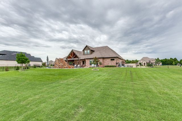 217 The Falls Drive, Sunnyvale, TX 75182