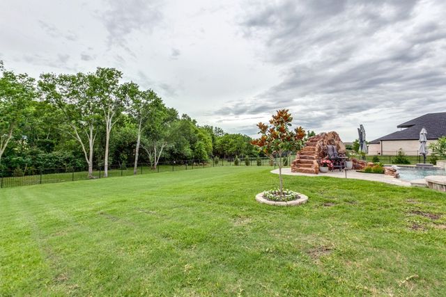 217 The Falls Drive, Sunnyvale, TX 75182