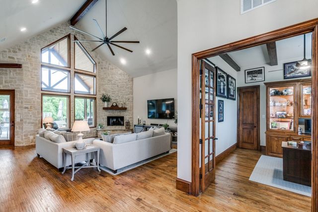 217 The Falls Drive, Sunnyvale, TX 75182