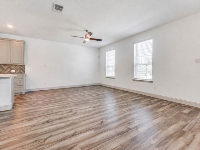 8913 Swallowtail Street, Frisco, TX 75035