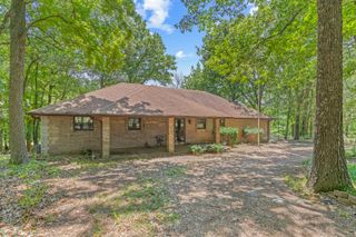 8756 West Farm Road 124, Springfield, MO 65802