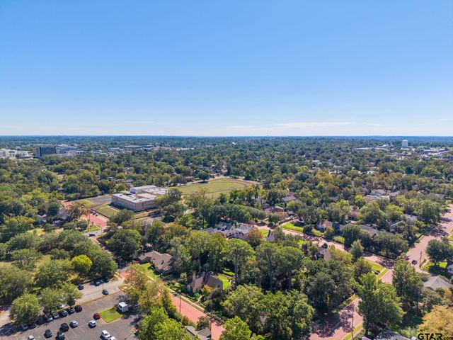 829 S College Ave, Tyler, TX 75701