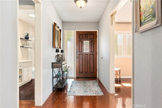 33 N Madrid, Newbury Park, CA 91320