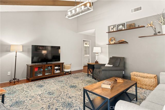 33 N Madrid, Newbury Park, CA 91320