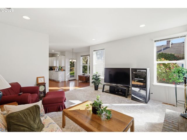 3379 S LAMBERT St, Eugene, OR 97405