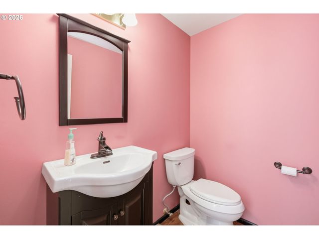 3379 S LAMBERT St, Eugene, OR 97405