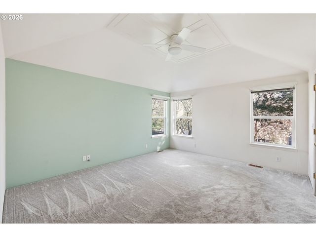 3379 S LAMBERT St, Eugene, OR 97405