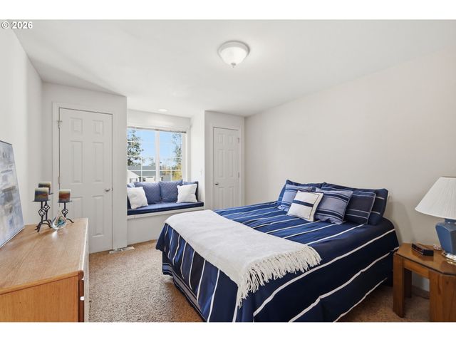 3379 S LAMBERT St, Eugene, OR 97405