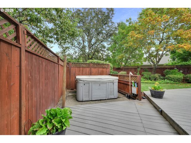 3379 S LAMBERT St, Eugene, OR 97405