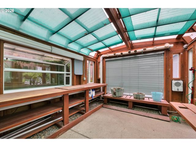 3379 S LAMBERT St, Eugene, OR 97405