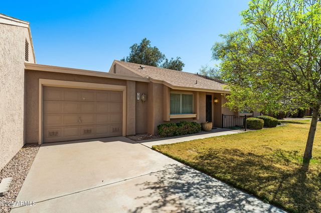 107 LEISURE WORLD --, Mesa, AZ 85206