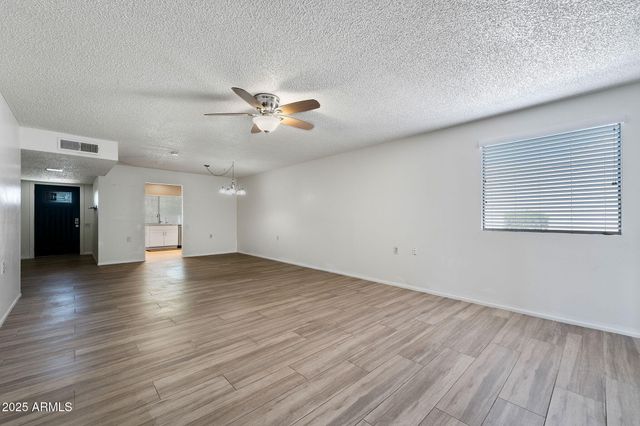 107 LEISURE WORLD --, Mesa, AZ 85206