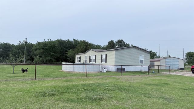 190 Railroad Drive, Mabank, TX 75156