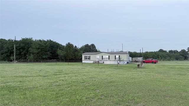 190 Railroad Drive, Mabank, TX 75156