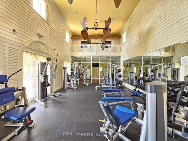 140 Yacht Club Way 305, Hypoluxo, FL 33462