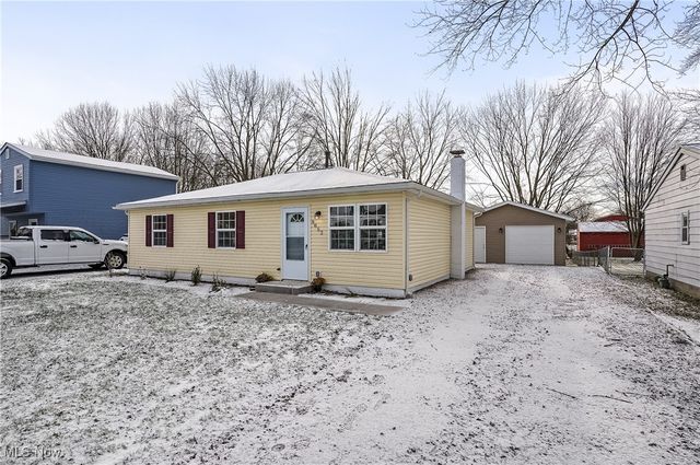 9852 Belden Drive, Windham, OH 44288