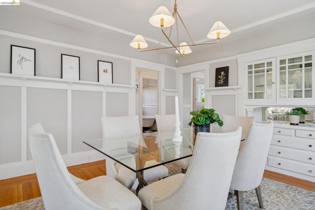 1524 Hampel St, Oakland, CA 94602