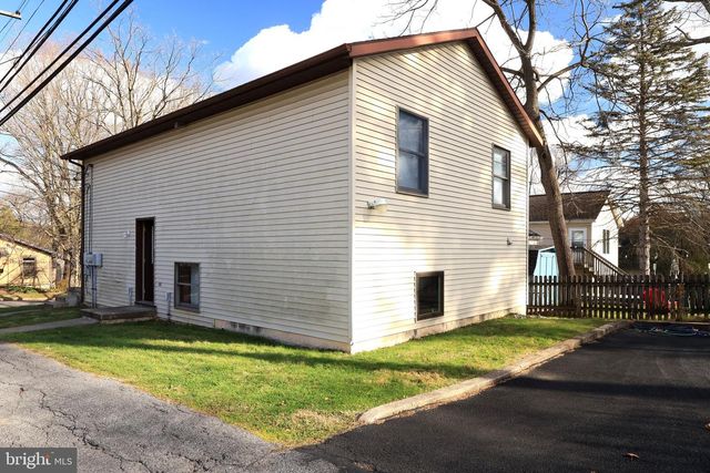 1014 WALNUT ST, State College, PA 16801