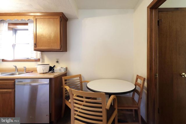 1014 WALNUT ST, State College, PA 16801