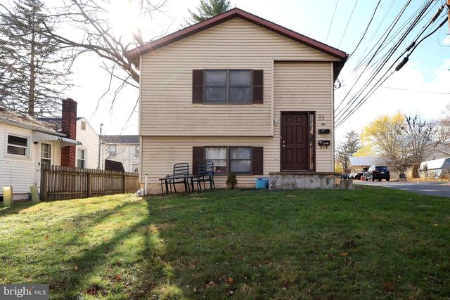 1014 WALNUT ST, State College, PA 16801