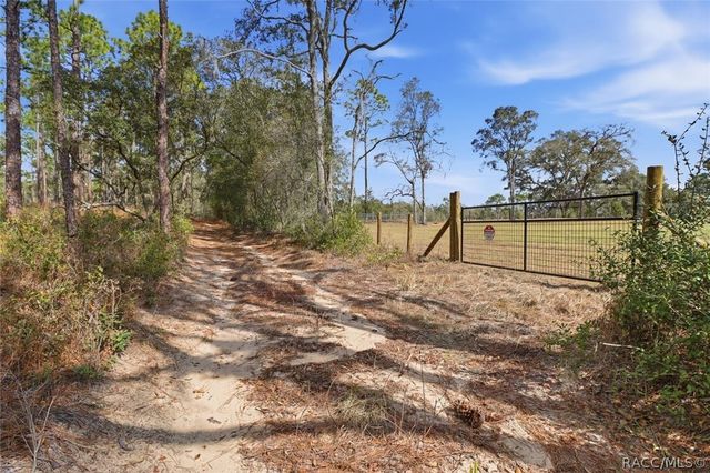 2720 E Fawn Court, Inverness, FL 34452