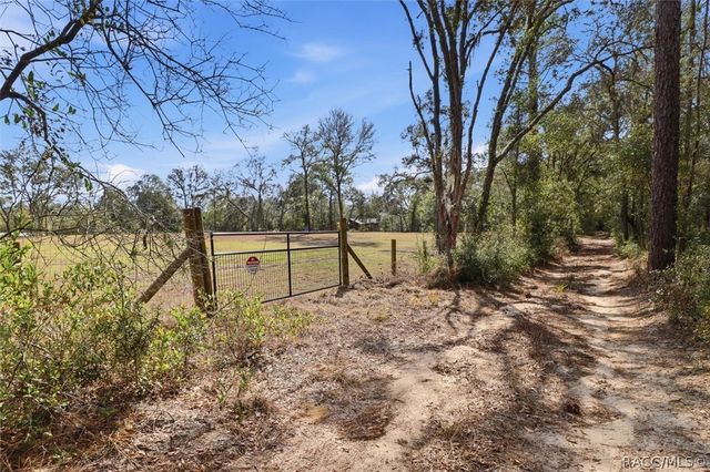 2720 E Fawn Court, Inverness, FL 34452