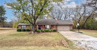 706 E Delaware Street, Sallisaw, OK 74955