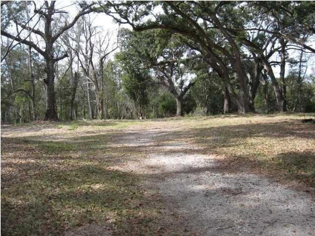 3825 Moffett Road, Mobile, AL 36618 — exterior