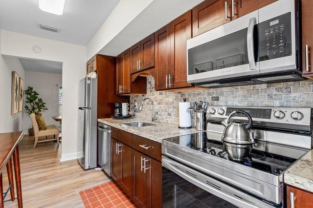 617 NE 9th Avenue 71, Fort Lauderdale, FL 33304